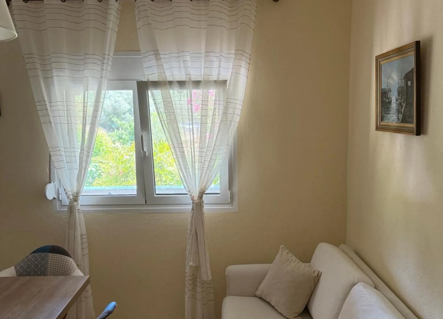 Villa Alexandros アムリアニ